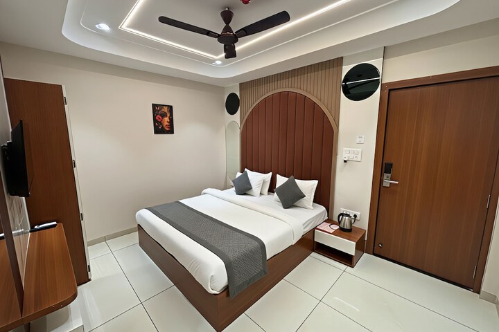 Room 17 of 56