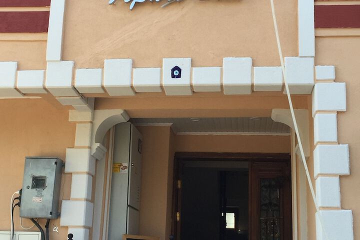 Hotel 86 of 101