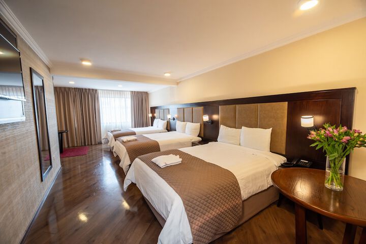 Room 10 of 62