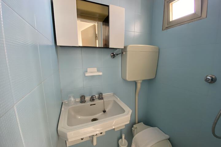 Room 49 of 108