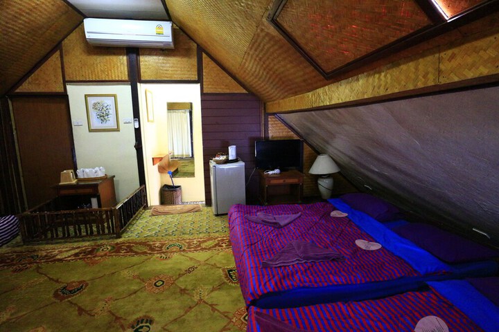 Room 28 of 135