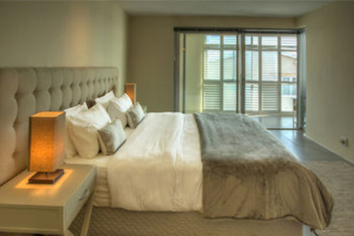 Room 15 of 36