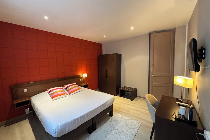 Room 15 of 31