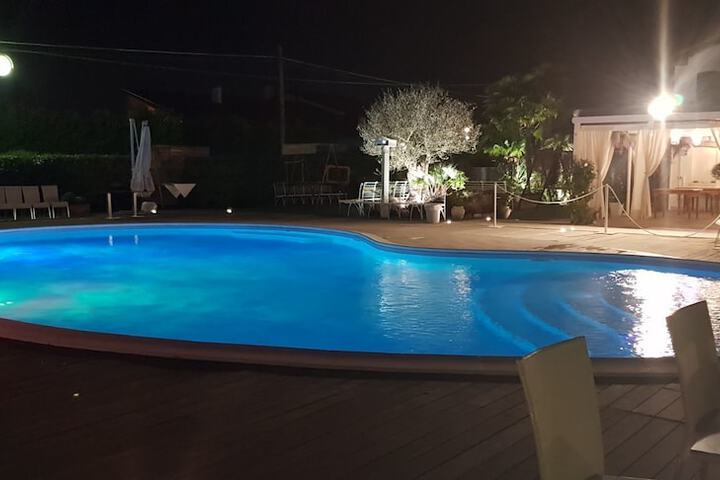 Pool Hotel