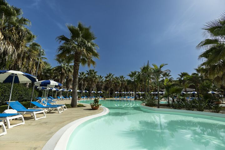 Pool 34 of 65