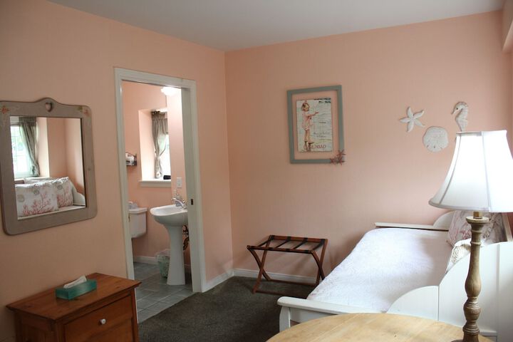 Room 14 of 135