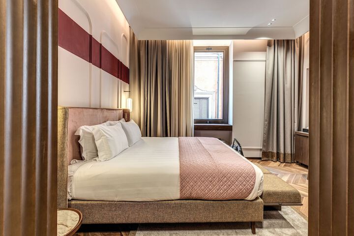 Room 12 of 85