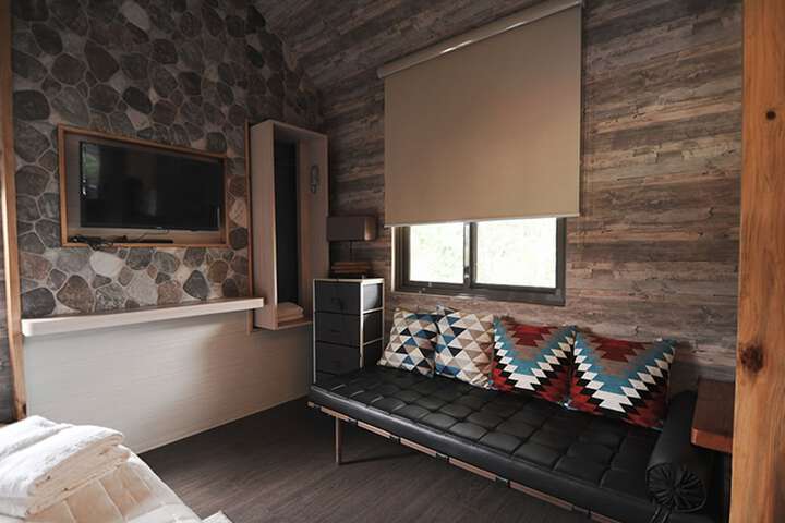 Room 25 of 44