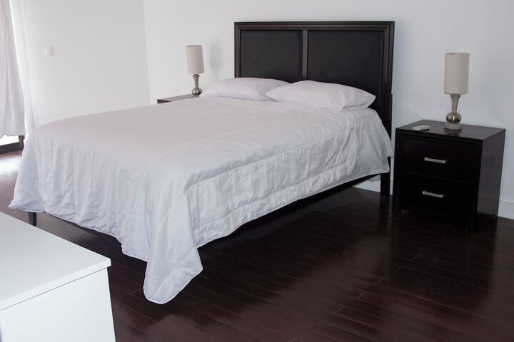 Room 25 of 86