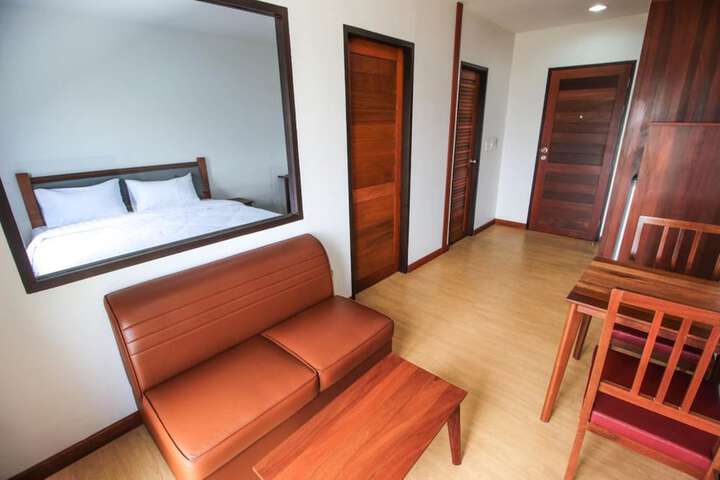 Room 14 of 30