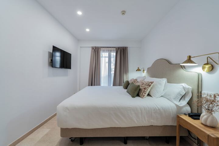 Room 15 of 65