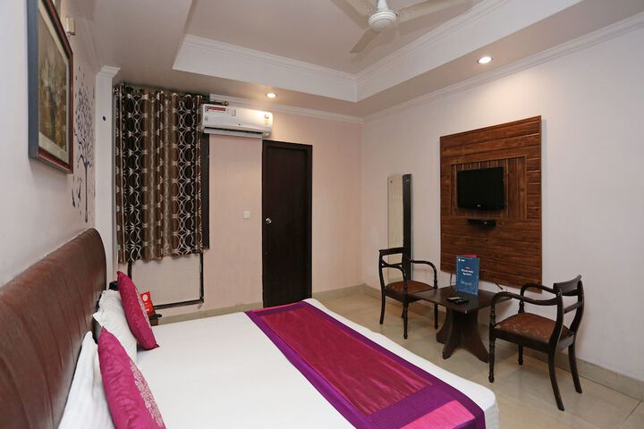 Room 14 of 23