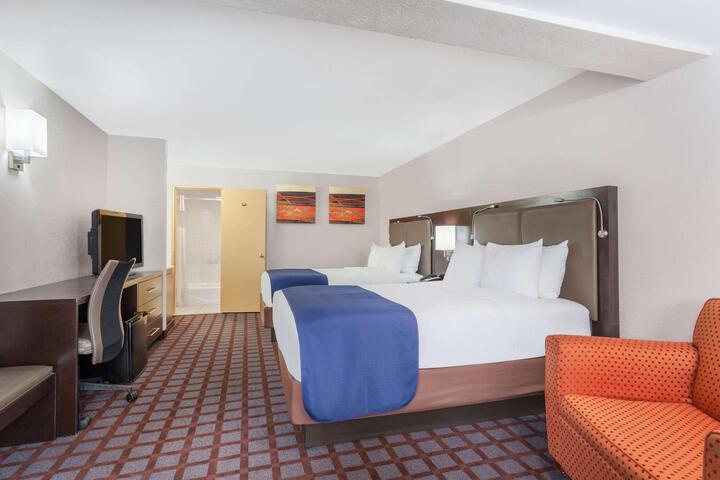 Double Bed (1 of 9)