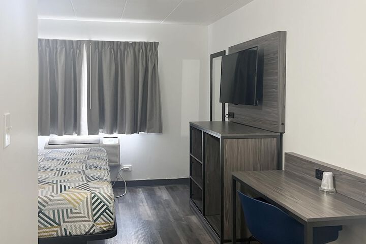 Room 16 of 30