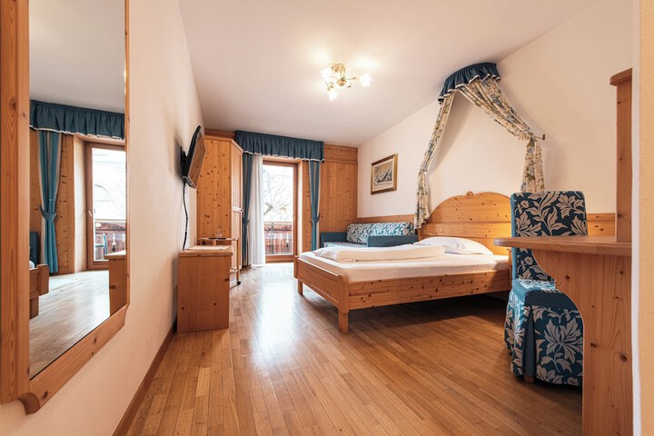 Room 7 of 59