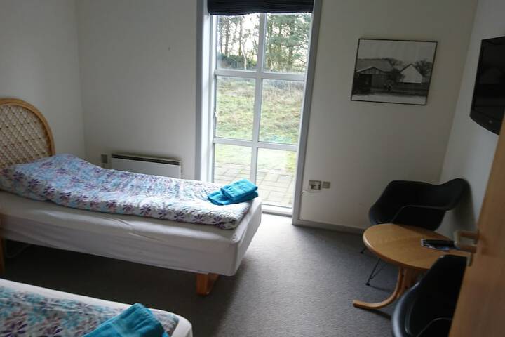 Room 2 of 7