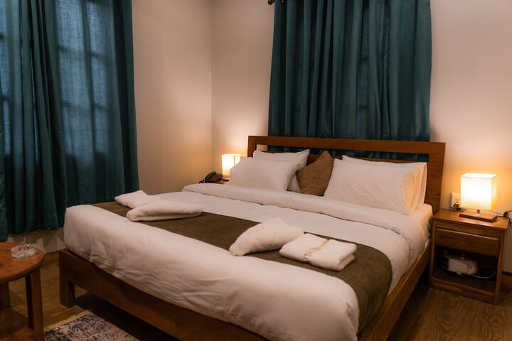 Room 21 of 38