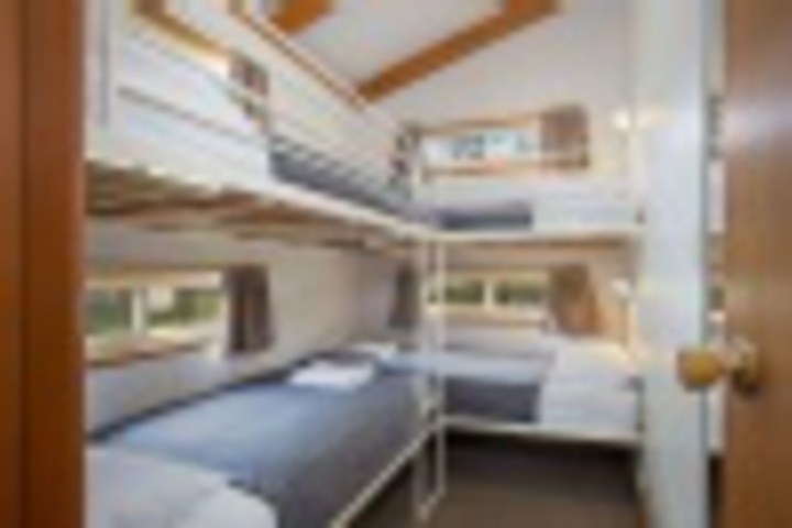 Room 170 of 406