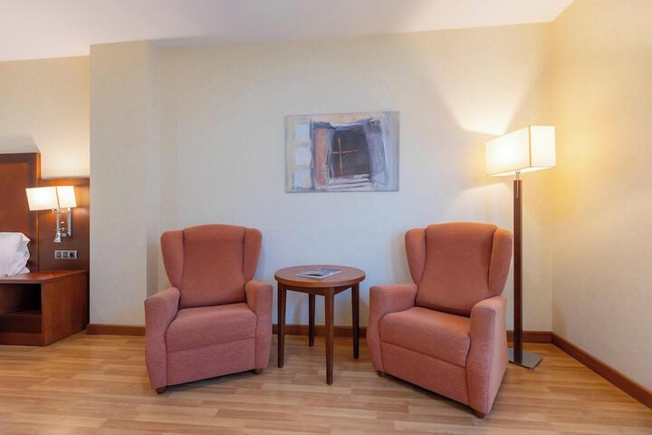 Room 9 of 69