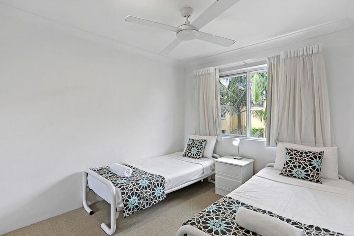 Room 8 of 48