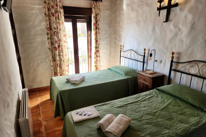 Room 8 of 36