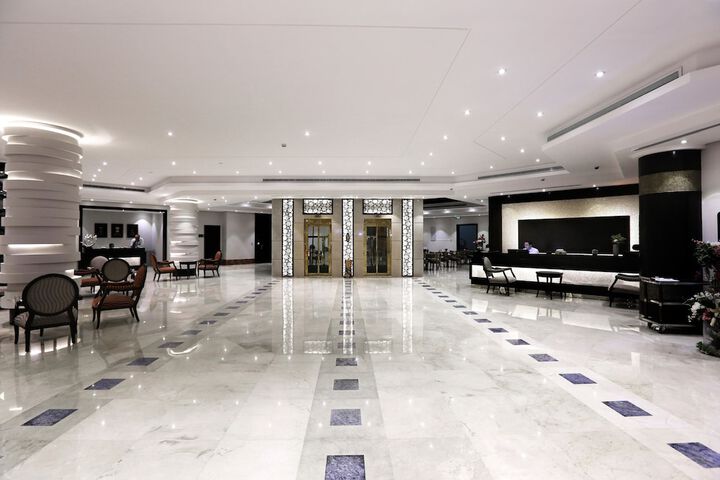 Hotel 2 of 71