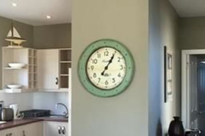 Room 8 of 14