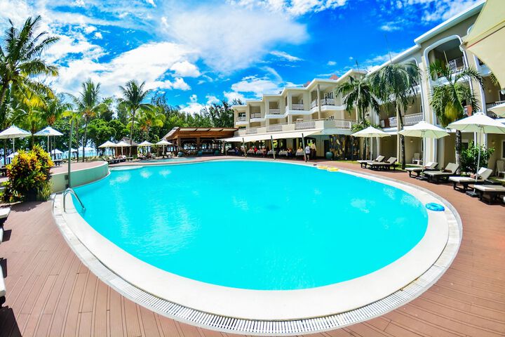 Pools & Facilities