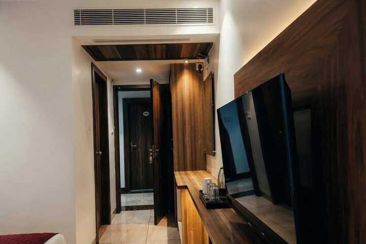 Room 20 of 31