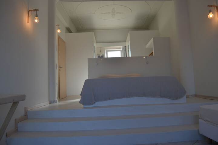 Room 7 of 47