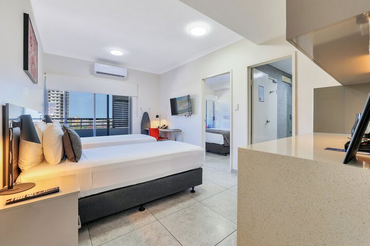Room 8 of 42