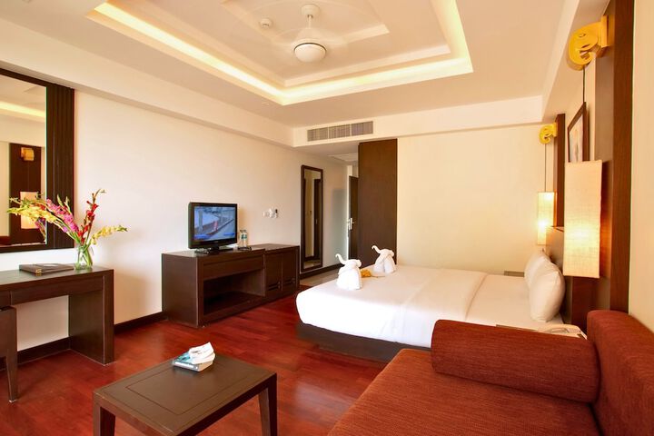Room 15 of 99