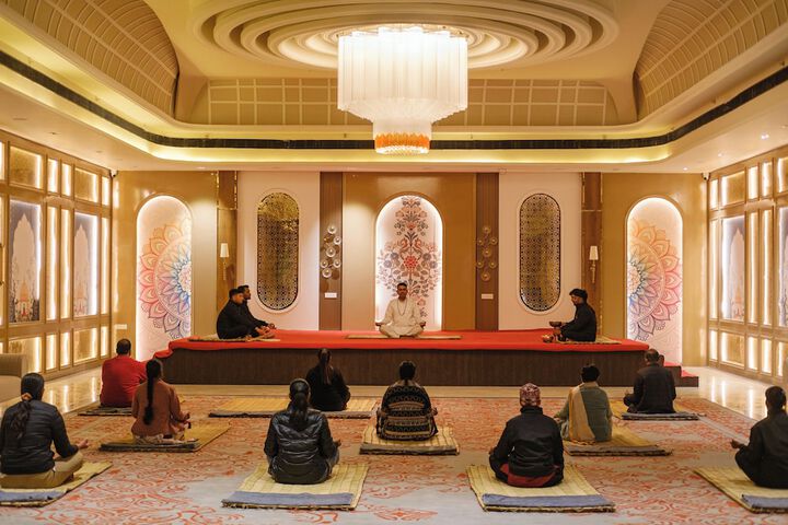 Ballroom/Hall 61 of 81