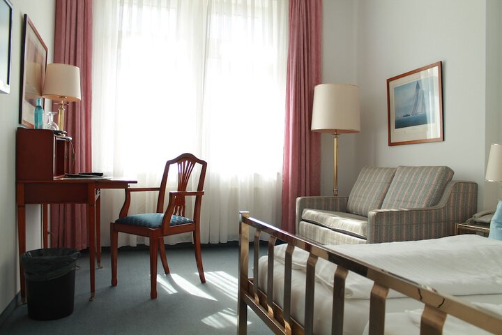 Room 6 of 54