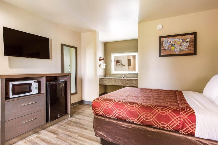Room 13 of 48