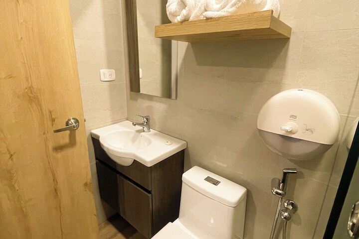 Room 32 of 41