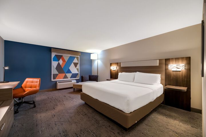 Standard | King Bed (8 of 8)