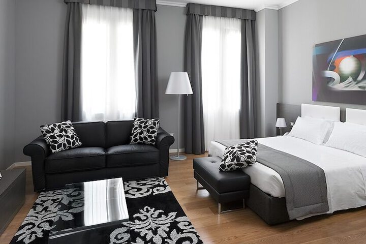 Room 15 of 40