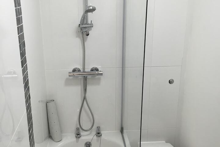 Room 58 of 102