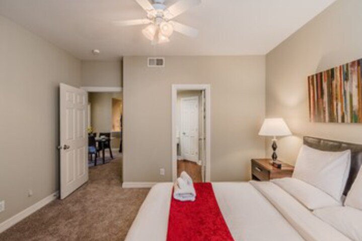 Room 25 of 27