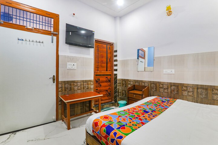 Room 19 of 25
