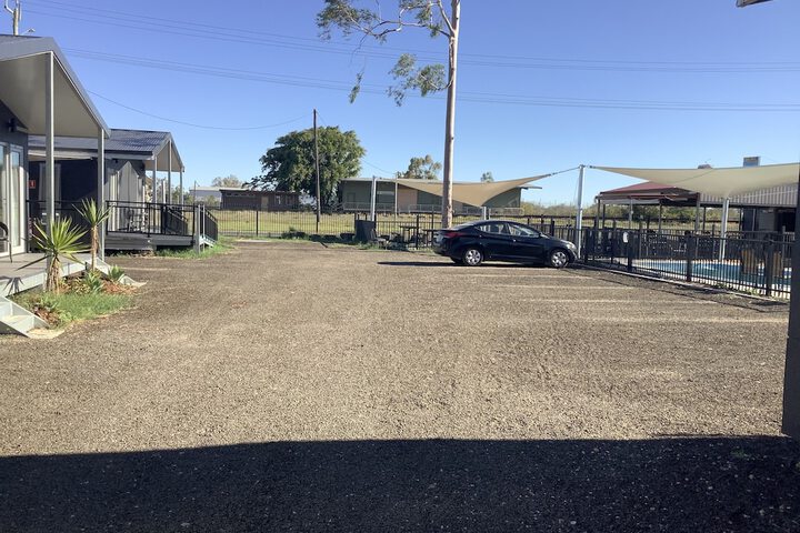 Property Grounds 20 of 23