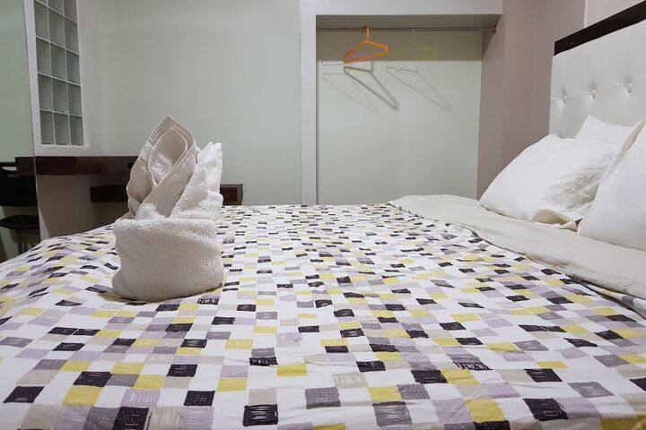 Room 14 of 33