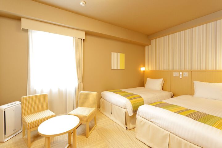Room 8 of 61