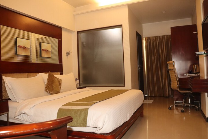 Room 10 of 54