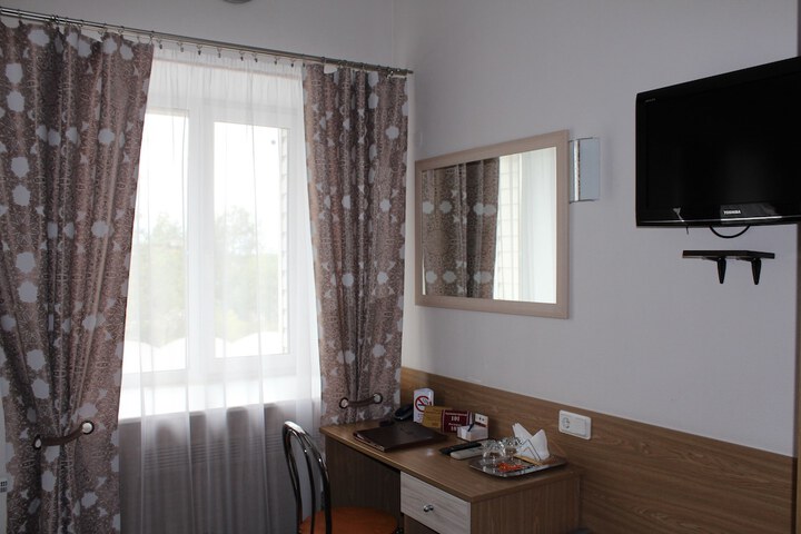 Room 13 of 66