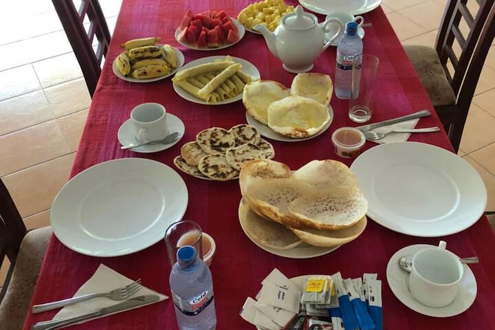Dining 6 of 12