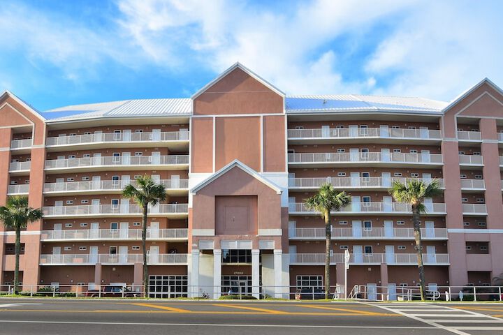 Hotel 52 of 60