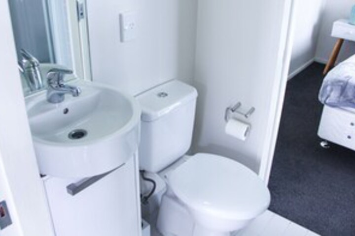 Room 3 of 20