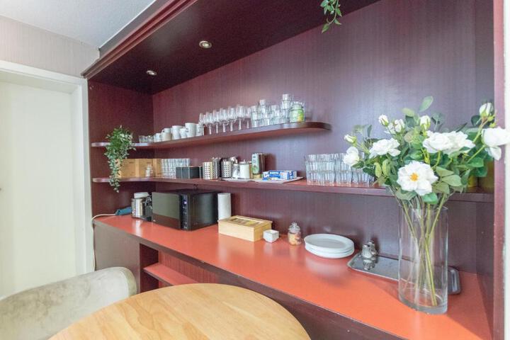Lounge 9 of 23